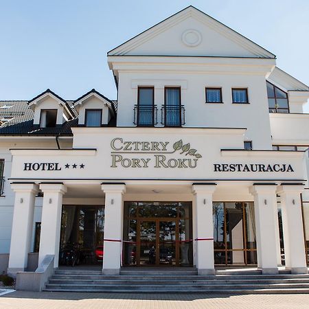 Hotel Cztery Pory Roku Бельск-Подляски Экстерьер фото